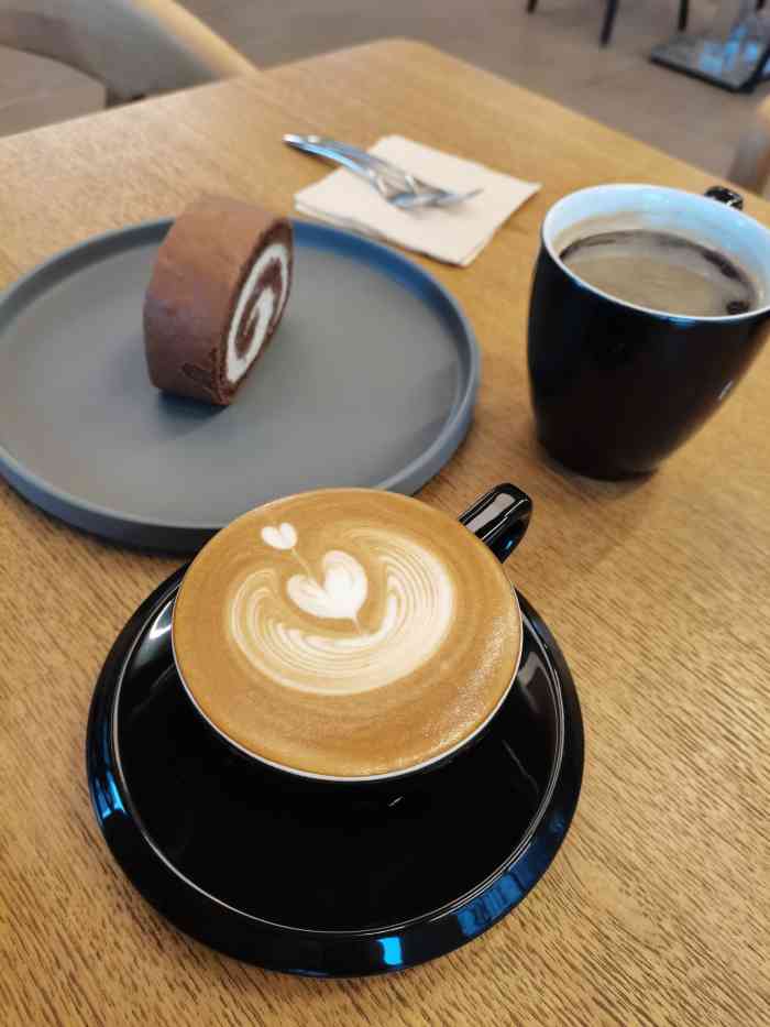 bracket coffee(超级蜂巢店)-"大体量的精品咖啡,复制起来漫咖啡要死