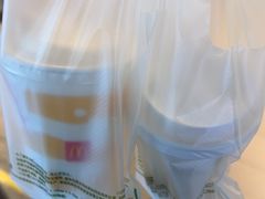 -麦当劳(上海虹桥站30B检票口楼上)