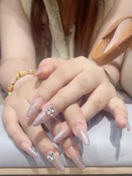 -艾珂·美甲美睫
