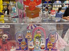 -泡泡玛特POPMART(武汉天地壹方店)
