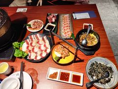 -山之屋炭火烧肉·生啤畅饮(大朗万科中央公园店)