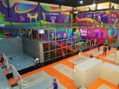 -超人空间竞技场·轰趴团建蹦床主题公园