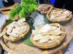 -菌彩云南野生菌火锅(呈贡七彩云南第壹城店)