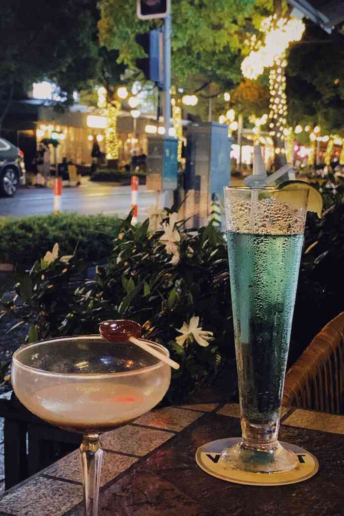 homeless现场酒吧(大学路店)