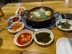 -故乡家韩国料理(丹东街店)