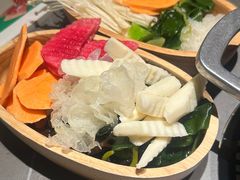 -左庭右院鲜牛肉火锅(浦江欢乐颂店)