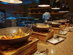 自助取餐区-视界美食自助餐厅·石家庄希尔顿酒店