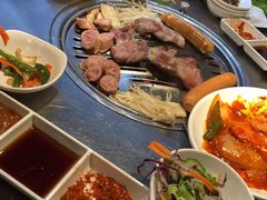 -韩聚屋韩国烤肉餐厅(新北万达店)