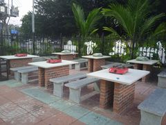 -墨脱石锅椰子鸡•香草鸭•东山羊(大东海店)