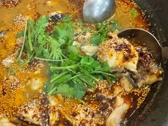 -灶知轩湘西石锅鱼(万佳广场店)