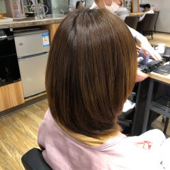 -Mentor Hair Salon