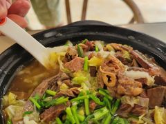 -闫家驴肉老店(华电一校店)