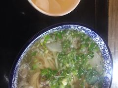 -陇上全荟兰州传统牛肉面(延吉路店)