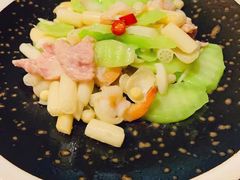 -新梅华餐厅(星悦汇店)