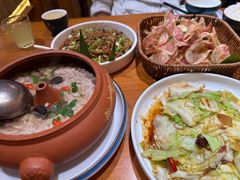 -老滇山寨•云南特色菜•地方菜•民族风情歌舞表演(金碧店)