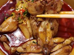 -蛙两只美蛙鱼头火锅(恒茂店)