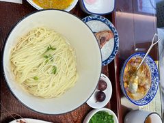 -百年老字号·观振兴蟹黄面·三虾面·苏式面(观前街富仁坊巷店)