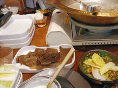 -天成·潮州牛肉脆肉鱼生蚝自助火锅