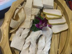 -滇釜火锅·能喝汤的火锅(车公庄店)