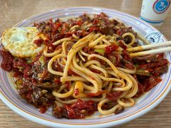 -歹歹的加个面过油肉拌面