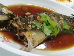 蒜汁鲶鱼-镜泊湖聚仙楼鱼馆