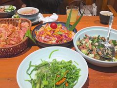 -老滇山寨•云南特色菜•地方菜•民族风情歌舞表演(金碧店)