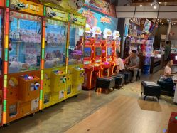 -探奇乐园蹦床公园(日月广场店)