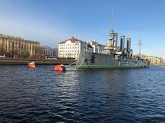 -阿芙乐尔号巡洋舰