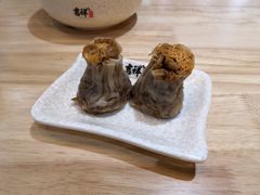 蛋黄烧卖-吉祥馄饨(上海新上大店)