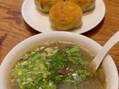-清真吴记门钉肉饼·喜多利