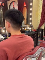 -东方先生国潮男士理发馆