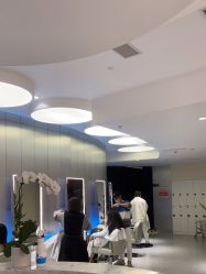 -PE SALON
