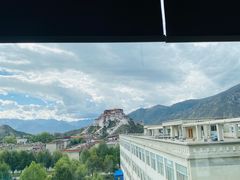 -平措康桑·和牛自助观景餐厅(布达拉宫店)