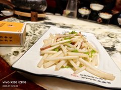 -蔼若春.传承三十年云南菜(金碧公园店)