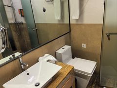 -珠海拱北口岸希尔顿欢朋酒店