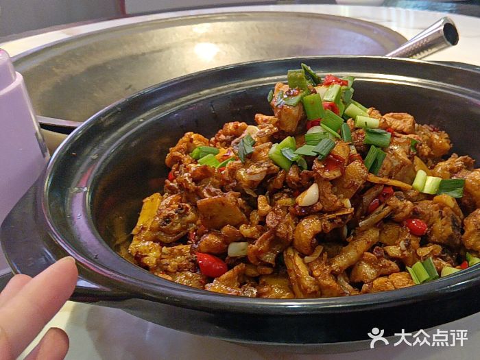 陈大锅·岳阳鱼馆·地道岳阳菜(美食街店)图片