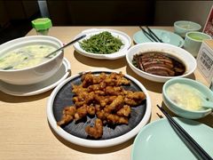 糖醋里脊-吕氏疙瘩汤·新派鲁菜(欢乐汇店)