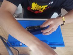 -爱畅享华为苹果手机维修服务(虹口龙之梦店)