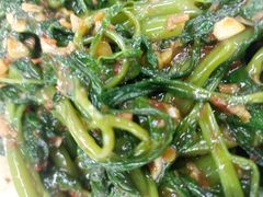 -明记烧鱼美味店