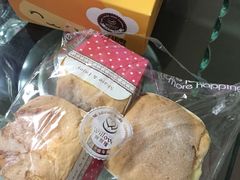 -万利隆·活力烘焙(人民路店)