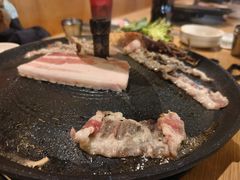 -江南猪肉商会无限续吃(弘大店)