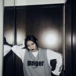 -Kraemer Paris  苏豪路易士·嘉玛发廊