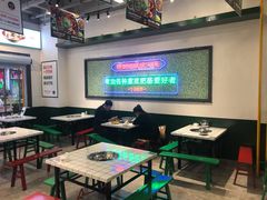 大堂-晓彭肥肠鸡·泡椒鸡火锅(水木天地店)
