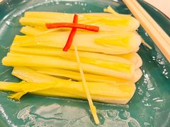 凉拌香芹根-潮皇食府(北京店)