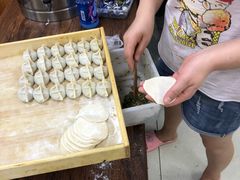 -大肚水饺锅贴·家常融合菜(新港店)