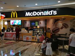 门面-麦当劳(新世纪环球中心店)