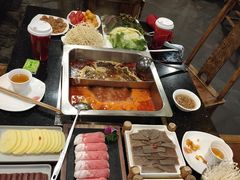 -百年川椒重庆老火锅(光谷店)