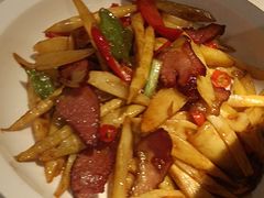 -江渔儿酸菜鱼(映月湖环宇城店)