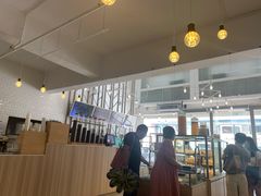 -顶东面包花园·生日蛋糕(世博店)