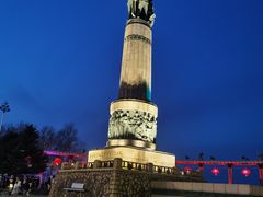 -人民防洪胜利纪念塔